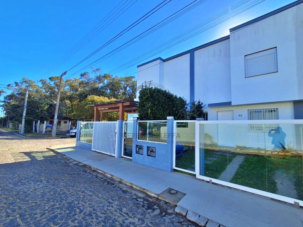 Sobrado 02 Dorm